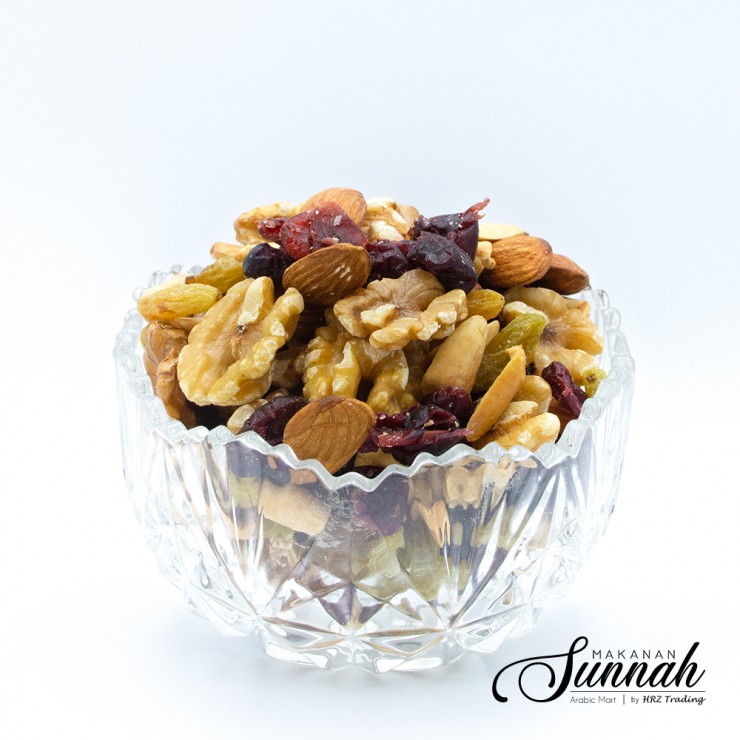 Classic Nut & Berry Mix